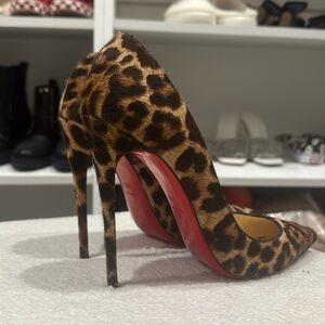 Christian Louboutin So Kate Leopard Heel
